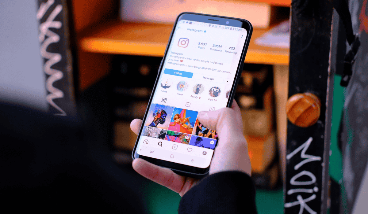 can you see if someone screenshots your instagram story​